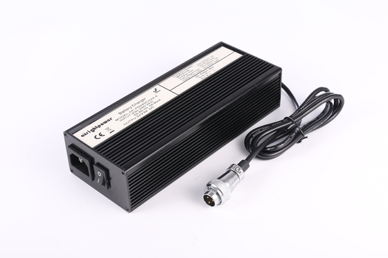 240W EV Battery Charger 60V Alkaline Lithium Ion AA Battery Charger
